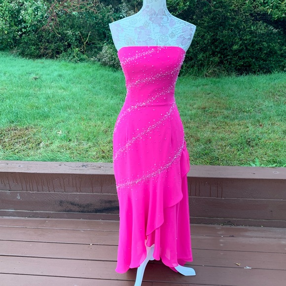 P’zazz Prom Strapless sequin Dress - Picture 1 of 7